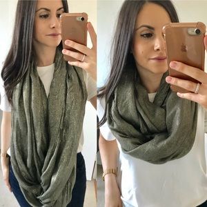 Green Circle Scarf